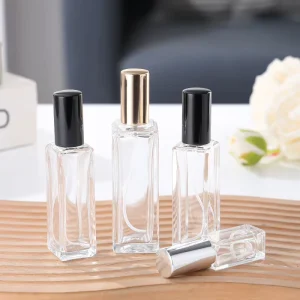 Square Glass Spray Bottle 20ml 30ml with Metal Nozzle Screw Cap Refillable Fragrance Bottles