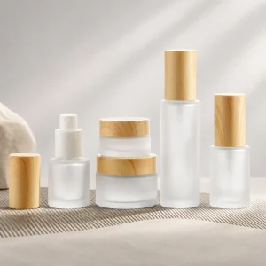 Wood Grain Lid Cosmetic Dispensing Glass Bottle 100ml Toner Press Type Essence Cream Jar ABS Material Type Customised logo